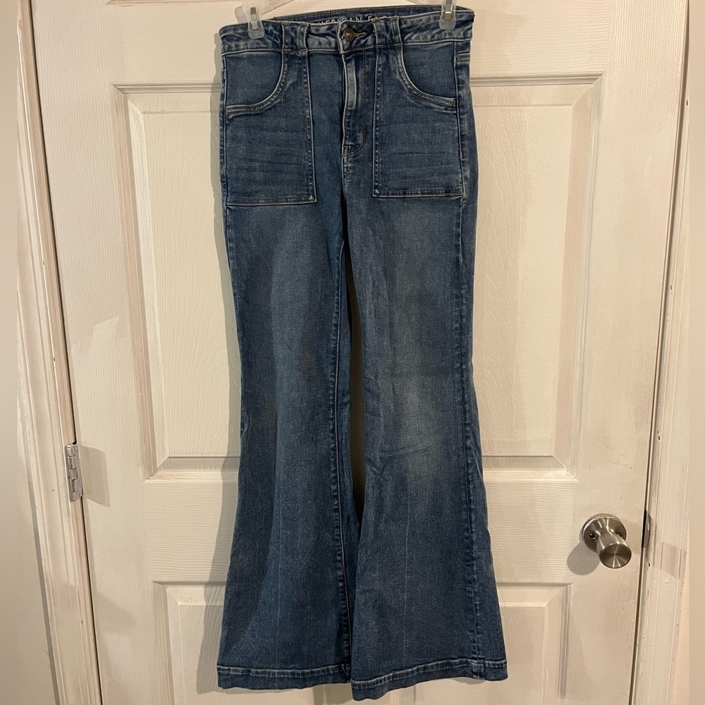 American Eagle Flares!